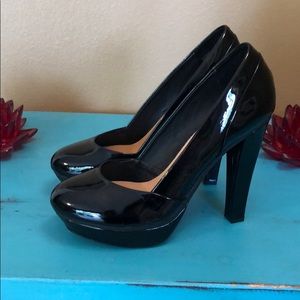 Badgley Mischka Platform Heels